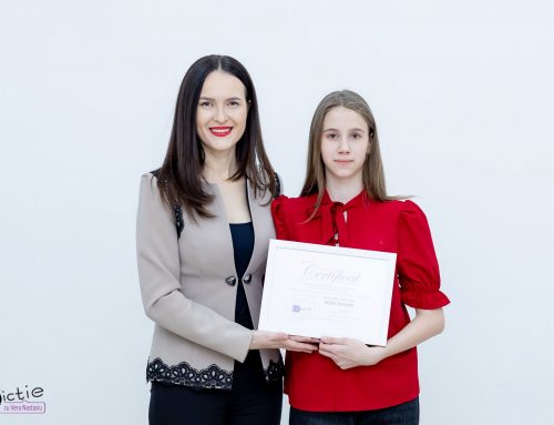 Xenia Rotari: „Recomand acest curs tuturor copiilor și adolescenților. Este o experiență valoroasă, în care nu doar înveți să vorbești mai bine, ci înveți să ai încredere în tine.”