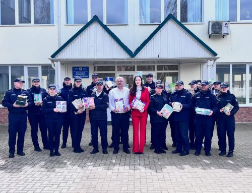 Donație de carte din partea Verei Nastasiu și a IP Nisporeni – 160 de cărți pentru 170 de copii la Ciorești, Nisporeni